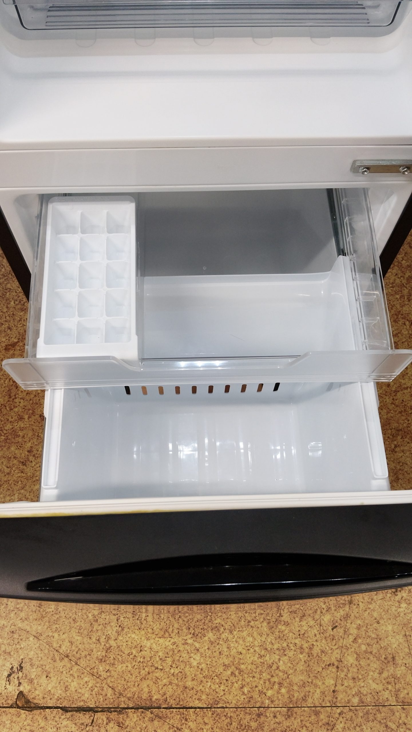 【中古】TOSHIBA 東芝 2ドアノンフロン冷凍冷蔵庫 153L 2023年製 GR-U15BS(K) - 画像 (10)