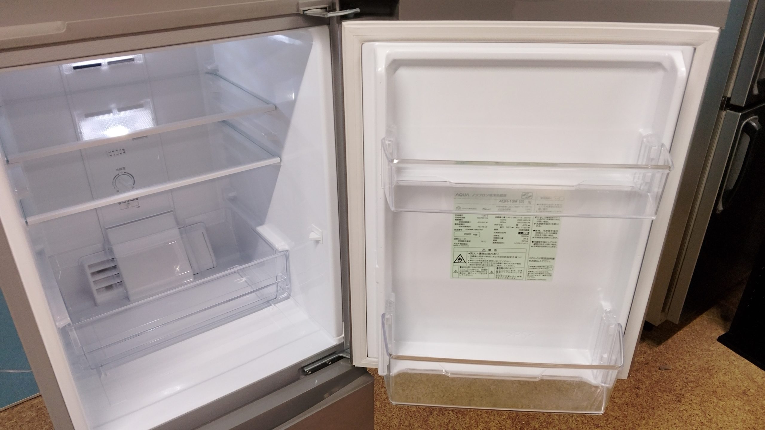 【中古】AQUA 2ドア冷凍冷蔵庫 126L 2022年製 AQR-13M(S) - 画像 (9)