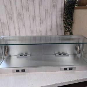 【中古】ガラスケース ショーケース 卓上 コンセント USBポート 各4口