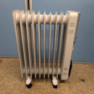 【中古】ニトリ CYAE10-10N オイルヒーター 2012年製 シンプル 安全