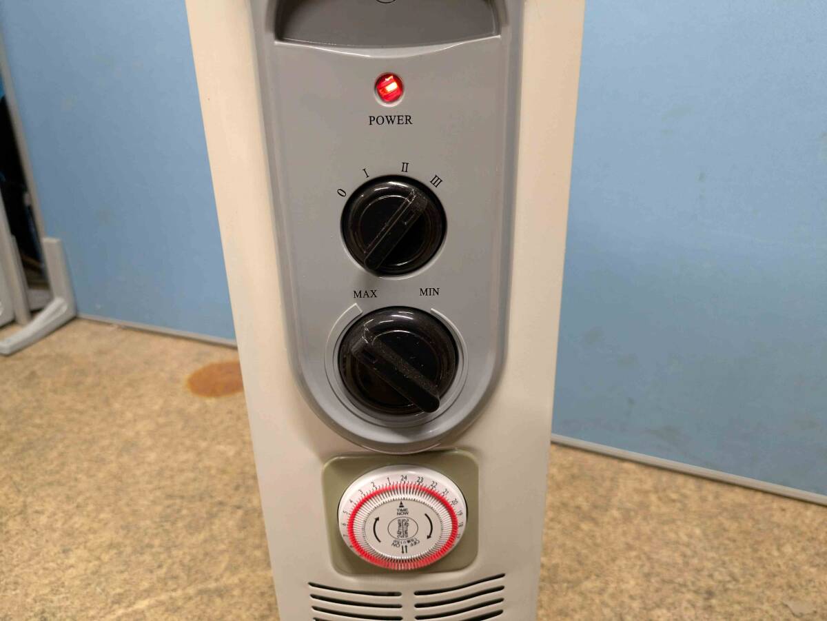 【中古】ニトリ CYAE10-10N オイルヒーター 2012年製 シンプル 安全 - 画像 (4)
