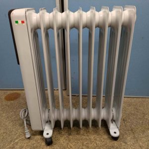 【中古】デロンギ オイルヒーター JRE0812 8~10畳用 ゼロ風暖房