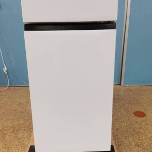 【中古】Hisense 2ドアノンフロン冷凍冷蔵庫 124L 2024年製 HR-B12HW