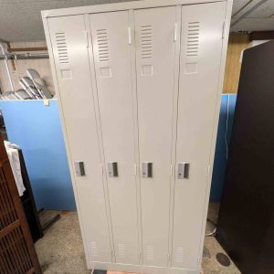 【中古】PLUS製 スチールロッカー 4人用 465057 ASK17 更衣ロッカー 鍵付き